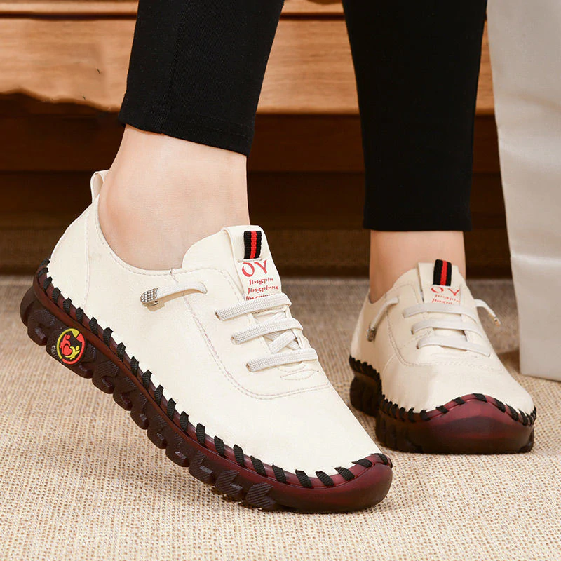 Komfortable Damen-Freizeitschuhe, orthopädisch und dämpfend, bieten Fußstütze bei jedem Schritt.