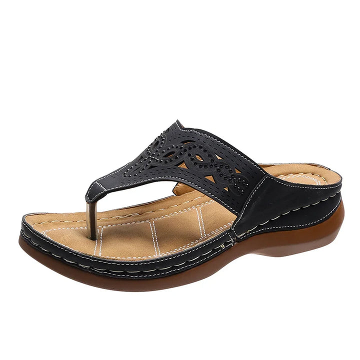 Orthopädische Damen Keilabsatz Sandalen, leicht & atmungsaktiv. Fördern Haltung & Komfort im Sommer.