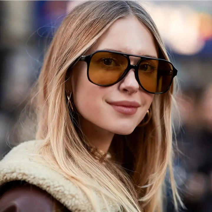 Robuste Unisex Retro-Sonnenbrille mit großem Rahmen und effektivem UV-Schutz für alle.