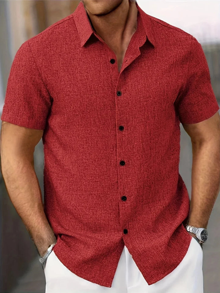 Elegantes Kurzarmhemd für Herren, perfekt für Urlaub und Freizeitmode.