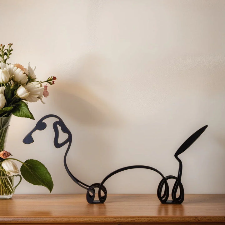 Moderne Kunstskulptur, Hund und Katze, abstrakte Tierfiguren als einzigartiges Wohnaccessoire.