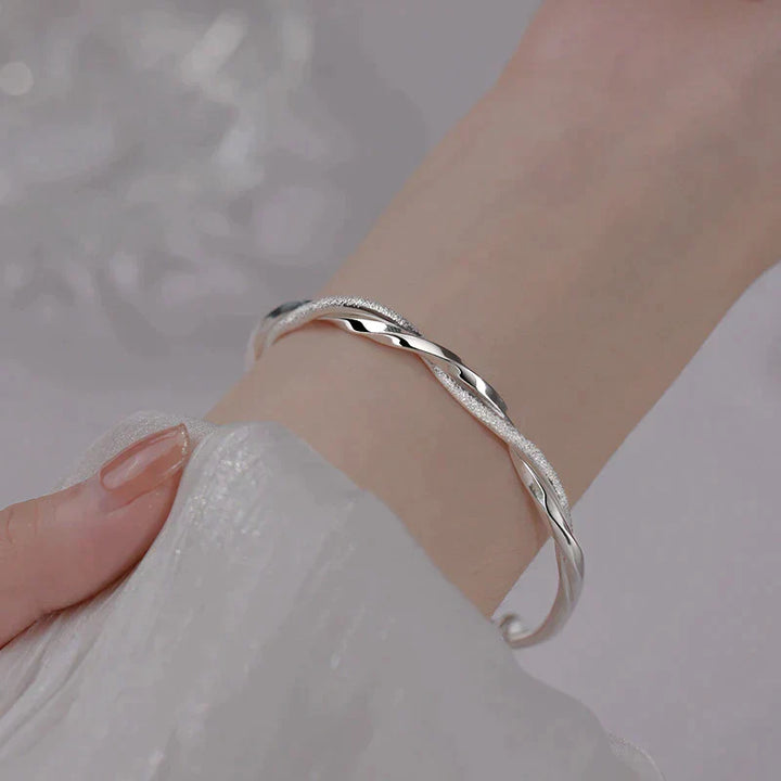 Damen Armband aus glänzendem 925er Sterling Silber, elegant und vielseitig, perfekt als Geschenk.