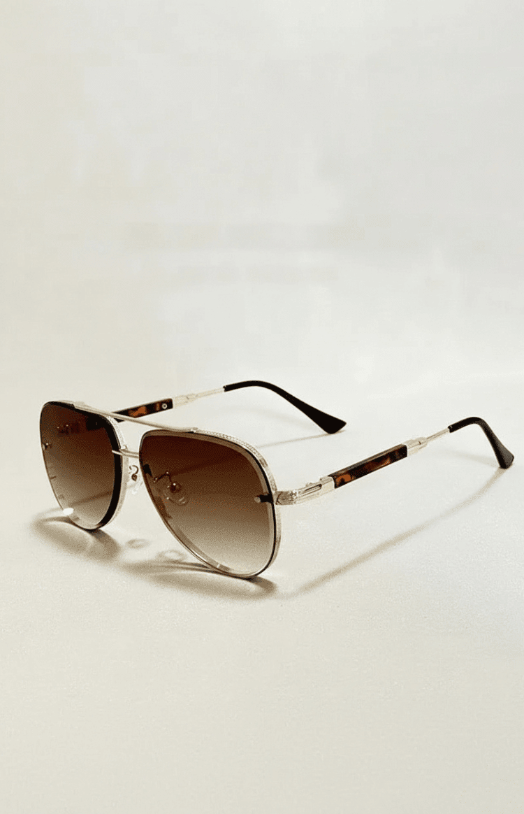 Entspiegelte Damen Aviator-Sonnenbrille "Chelsea" mit UV-Schutz für optimale Sicht. Leicht & stilvoll.