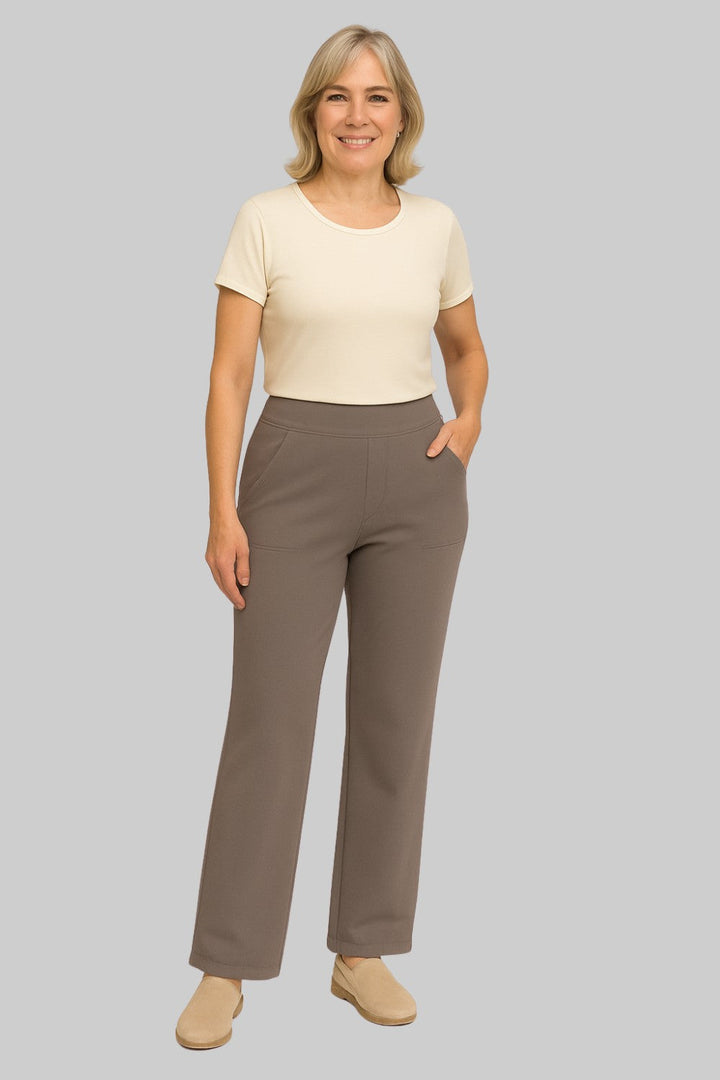 Komfortable Damenhose mit elastischem Bund, bequem & elegant, perfekt für entspannte Tage oder als Reisehose.
