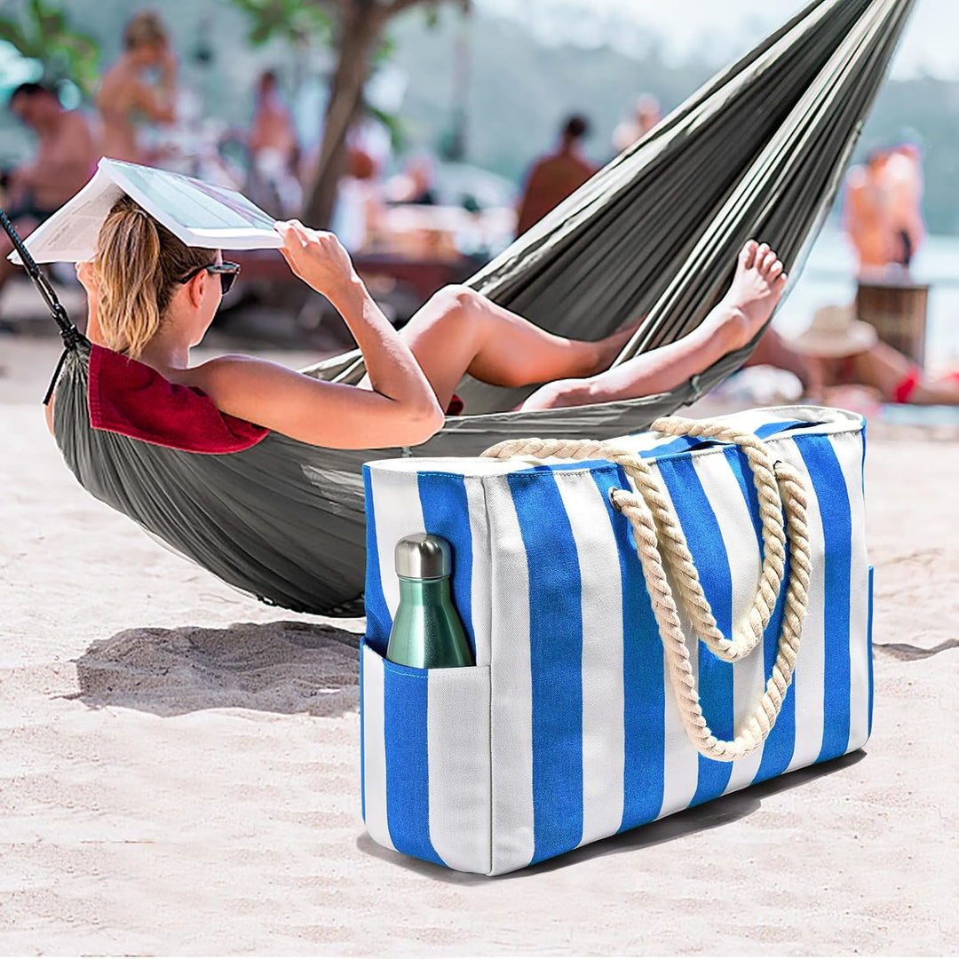 Geräumige Damen Strandtasche, wasserdicht, sanddicht & leicht, für alle Sommeraktivitäten.