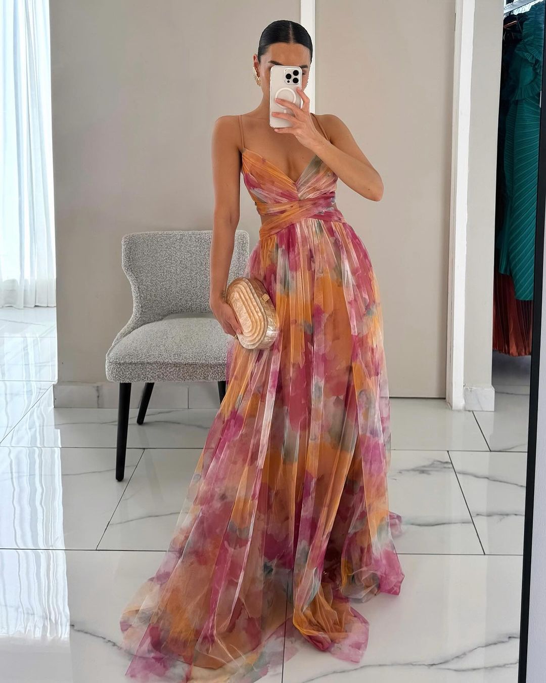 Damen Blumen Maxikleid, elegant & luftig, mit floralem Muster für Sommer & festliche Anlässe.