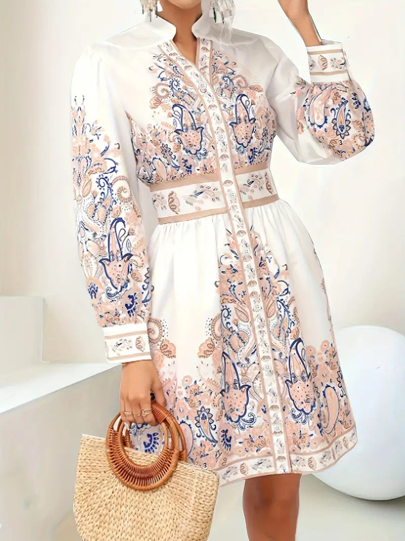 Mehrfarbiges Damen Maxikleid mit floralem Muster, V-Ausschnitt & langen Ärmeln. Perfektes Strand- & Übergangskleid.