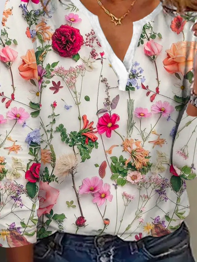 Gemütlicher Damenpullover mit Blumenmuster, ideal für Freizeit & Alltag. Modische Damenmode, elegant & warm.