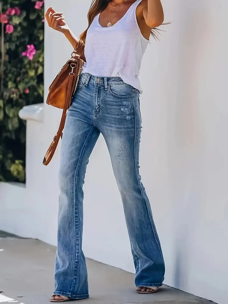 Modische Damen Bootcut-Stretchjeans. Diese flexiblen Washed Jeans bieten hohen Komfort für jeden Tag.