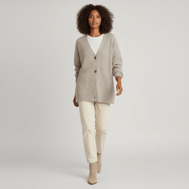 Vielseitiger Damen Cardigan, langärmlig & locker sitzend. Ideale Freizeitkleidung für jede Damenmode-Kollektion.