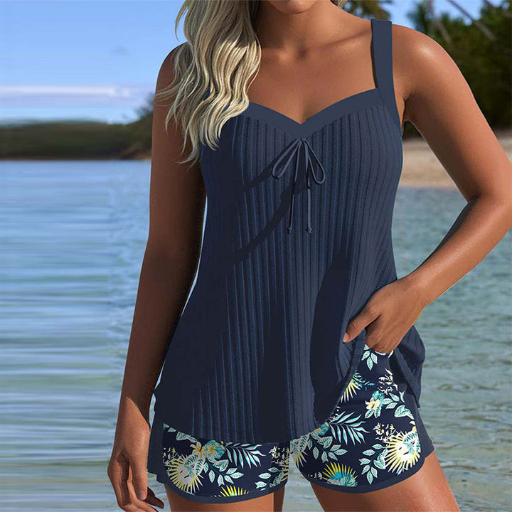 Elegantes Damen Tankini Set Clara mit floralem Muster in Schwarz für stilvolle Schwimmbekleidung.