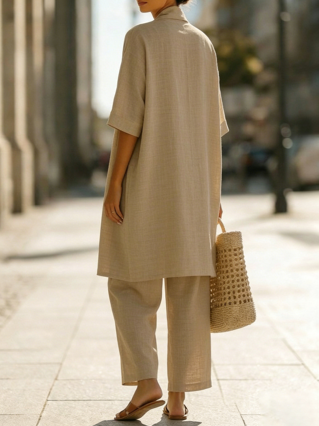 Vielseitiges Damenmode Dreiteiler Freizeit-Set. Komfortabel, elegant & lässig zugleich. Perfekt für den Alltag.