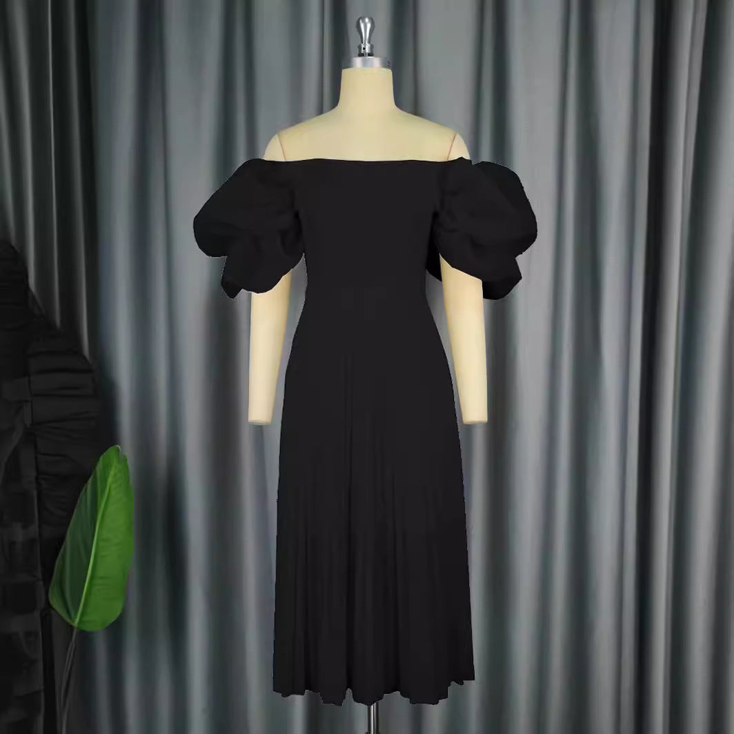 Elegantes Abendkleid für Damen: Midikleid mit Puffärmeln und detailreich plissiertem Rock, figurschmeichelnd.