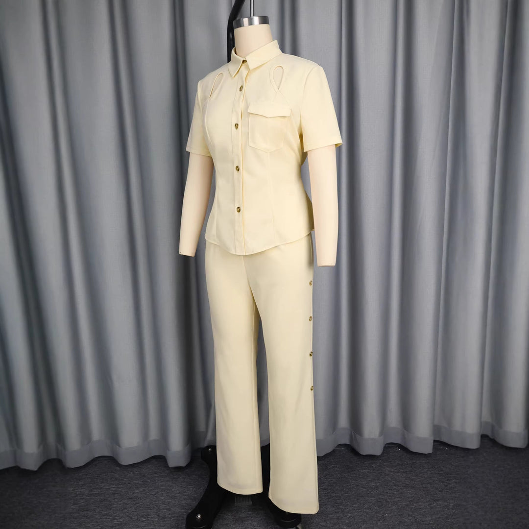 Festliches Damen Outfit: Figurbetontes Cut-Out Oberteil und elegante schmale Hose. Perfekt für Abendmode.