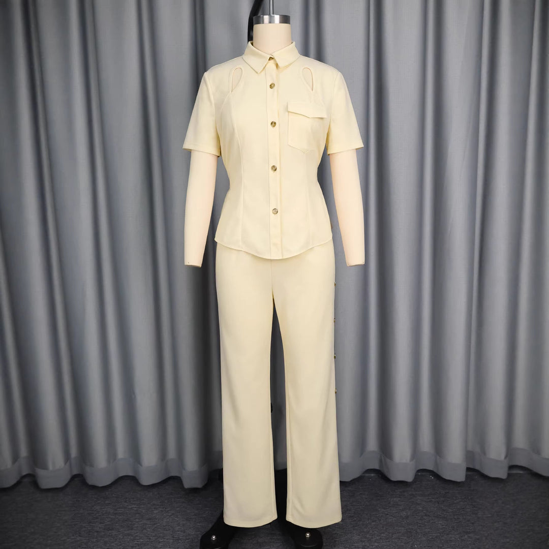 Modernes elegantes Damen-Set. Zweiteiler mit Cut-Out Oberteil und schmaler Hose für stilvolle Abendgarderobe.