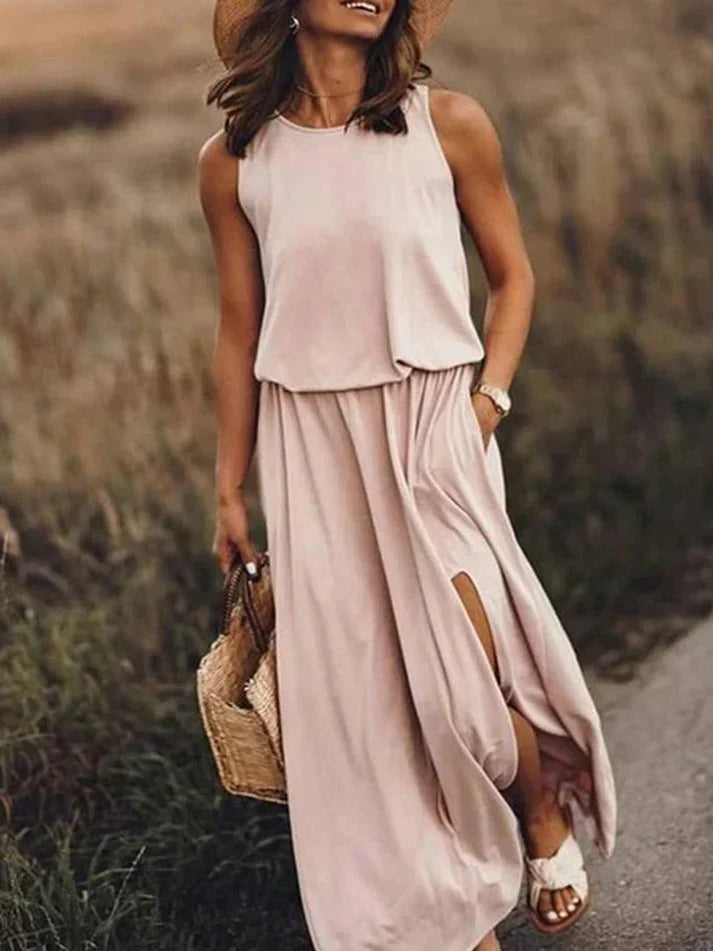 Komfortables langes Damenkleid, als fließendes Maxikleid für modische Eleganz im Sommer.