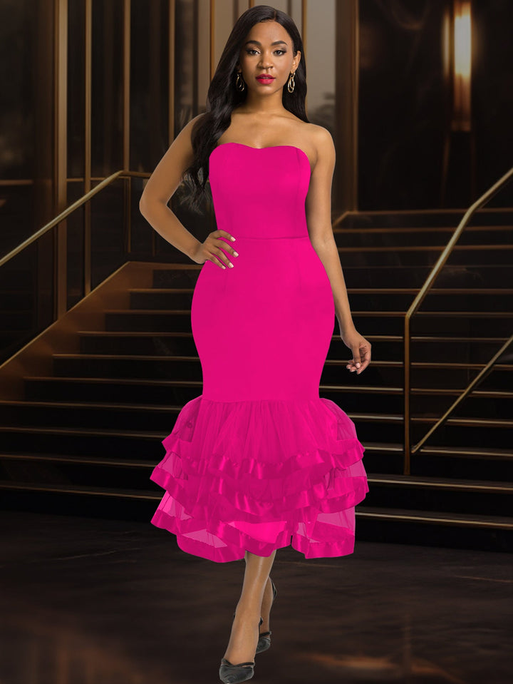 Elegantes, figurbetontes Abendkleid für Damen, schulterfrei, mit Rüschensaum; für festliche Gelegenheiten.