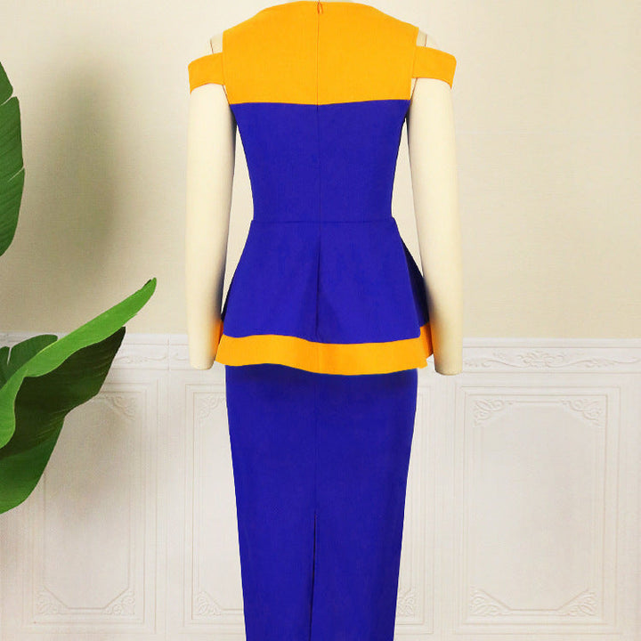 Stylisches figurbetontes Frauenkleid mit einzigartigem blau-geometrischem Muster, vielseitig als Partykleid.