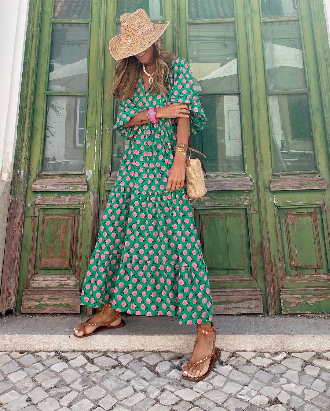 Vielseitiges Damen Sommerkleid, perfekt als Freizeitkleid, Strandkleid oder elegantes Urlaubs-Outfit.