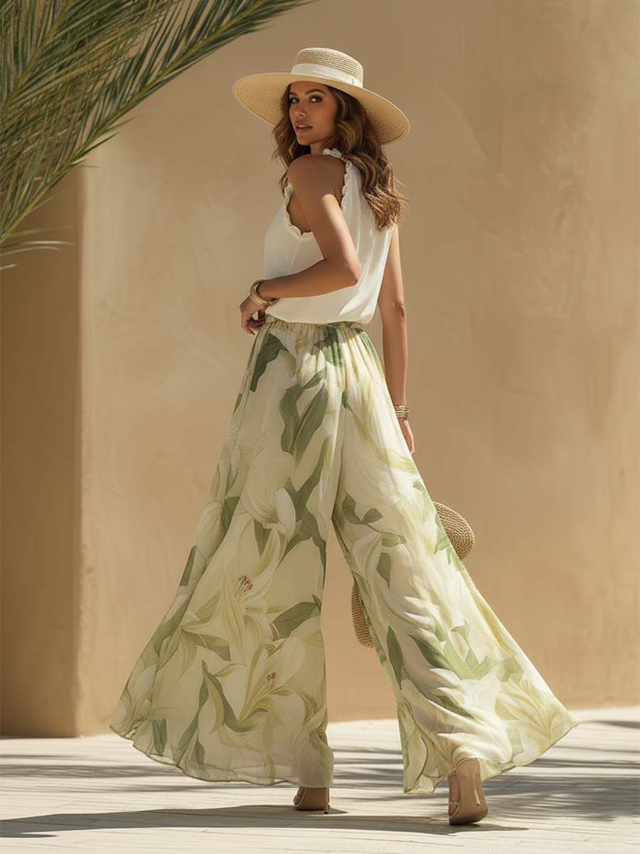 Elegantes Damen Sommer-Set mit Lilienmuster, ideal für Strand, Urlaub & Freizeit. Komfortabler Zweiteiler.