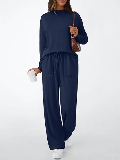 Damen Freizeitanzug, stilvoll & bequem. Ideal als Loungewear für Entspannung & Aktivität.