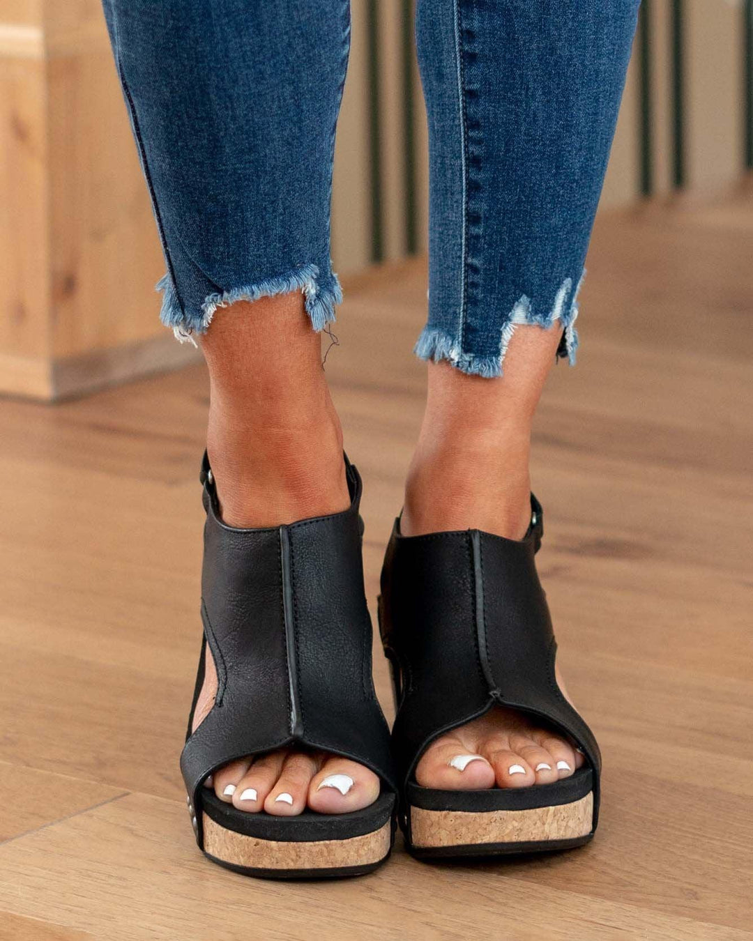 Stilvolle Damen Sommersandalen mit elegantem Design, perfekt für Freizeit & Alltag, vielseitig.