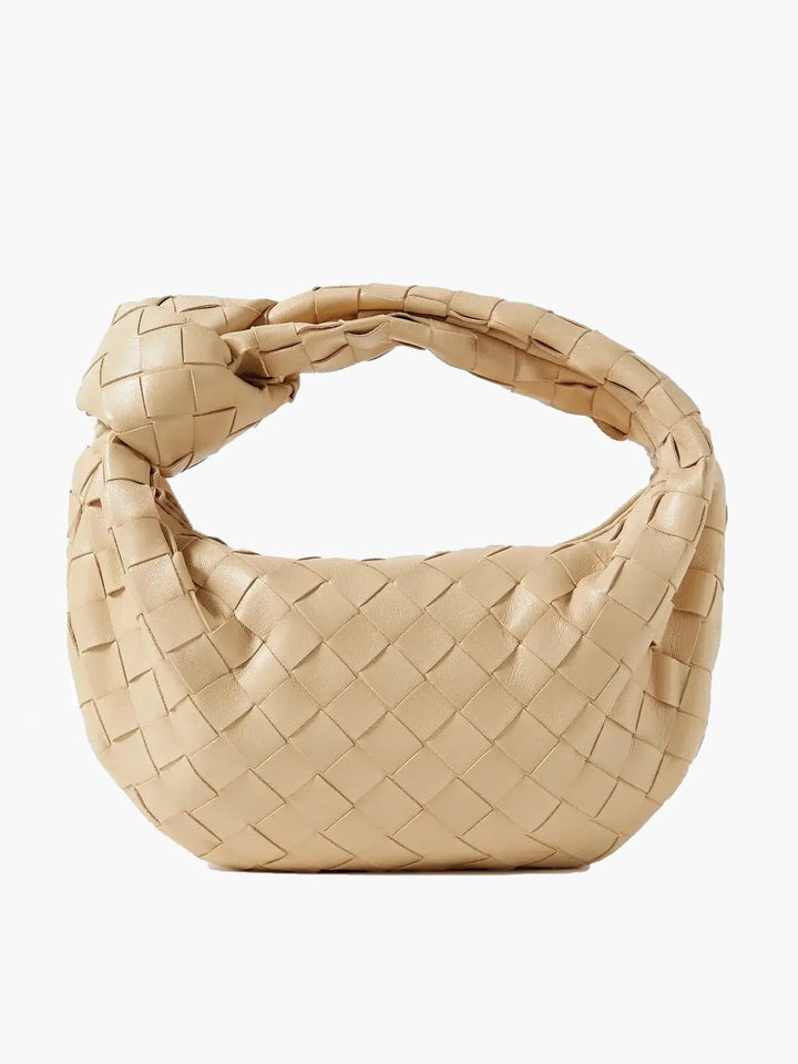 Stilvolles Metallic-Accessoire: Geflochtene Damen-Handtasche für Abend und Alltag.
