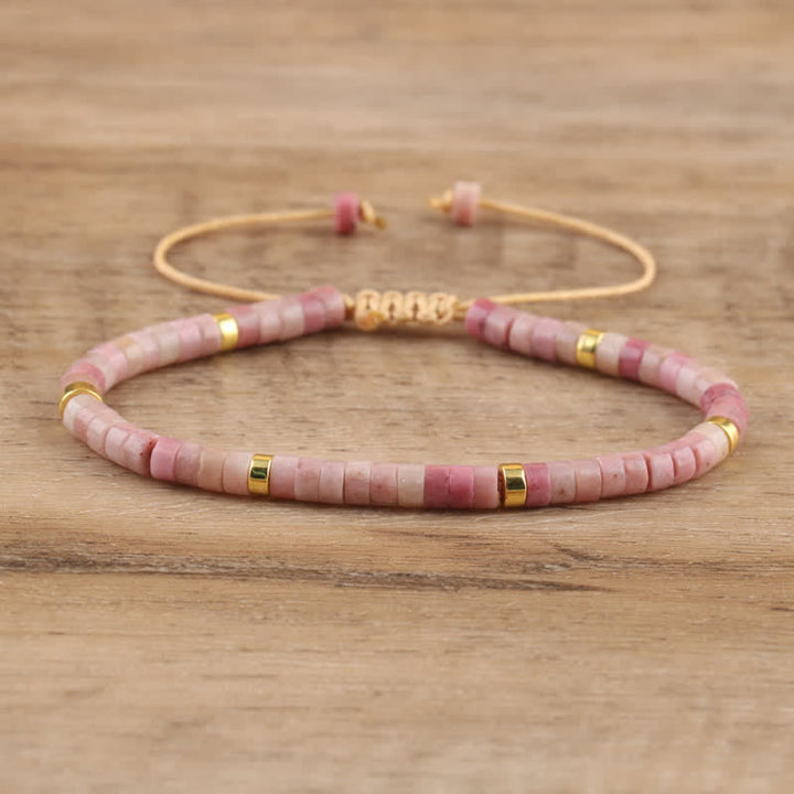 Damen geflochtenes Armband mit 2,4 mm Sonnenstein Naturstein-Perlen, schimmernd orange.