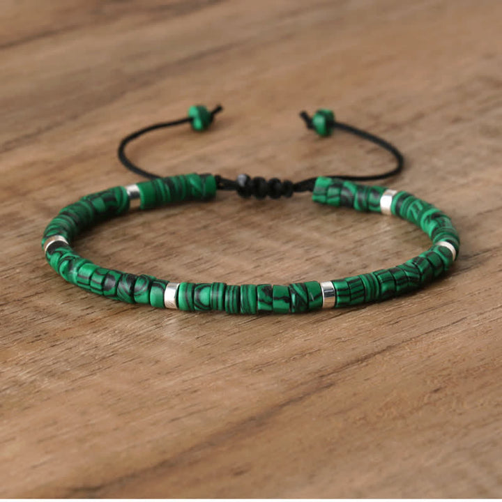 Damen geflochtenes Armband mit 2,4 mm Peridot Edelstein-Perlen, hellgrün, filigran.