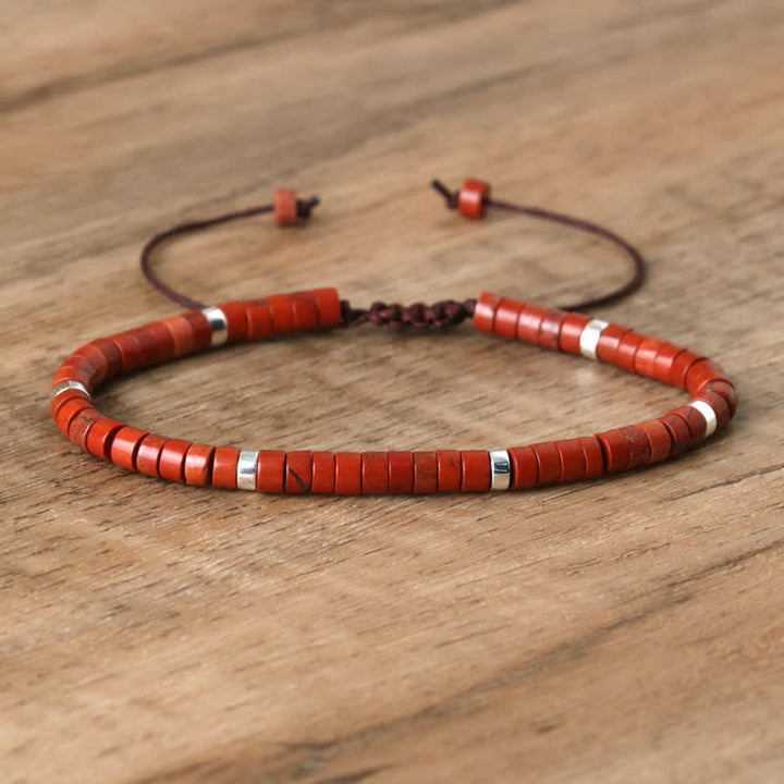 Modernes Damenarmband, geflochten mit 2,4 mm Kunzit Naturstein-Perlen, zartrosa, verstellbar.
