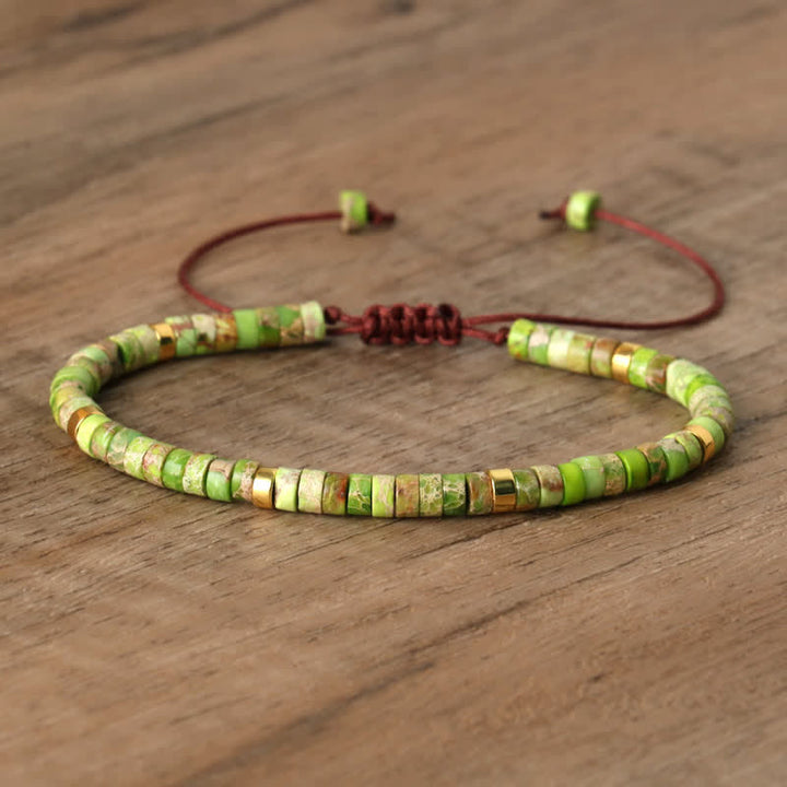 Stilvolles Damenarmband, geflochten, mit 2,4 mm Dumortierit Naturstein-Perlen, tiefblau.