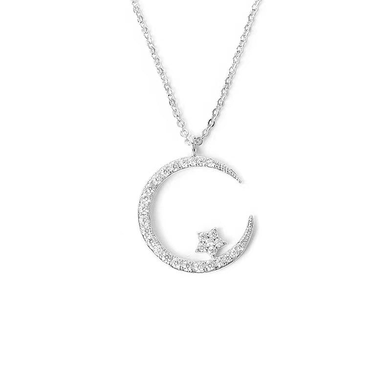 Damen Goldhalskette mit himmlischem Mond- & Stern-Anhänger. Eleganter, verstellbarer Schmuck für Frauen.