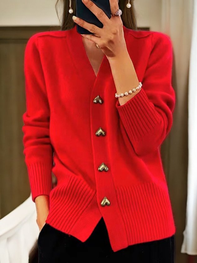 Damen Cardigan mit Knopfleiste, hüftlang. Casual-elegante Strickjacke mit V-Ausschnitt für Damen.