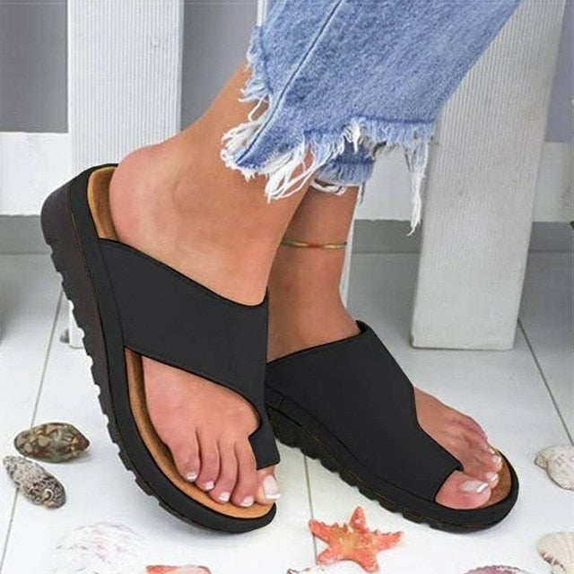 Orthopädische OrthoSole Sandalen für Damen, ideal bei Hallux Valgus, Plattfüßen & Plantarfasziitis.