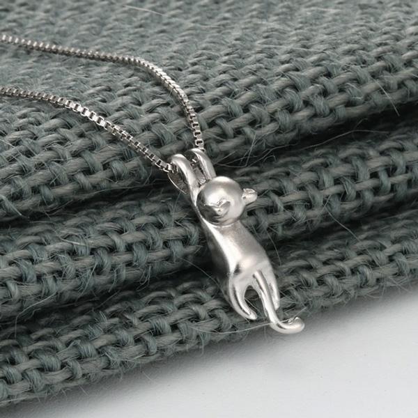 Damen-Halskette aus 925 Silber mit verspieltem Katzen-Anhänger, ein eleganter Tier-Schmuck.