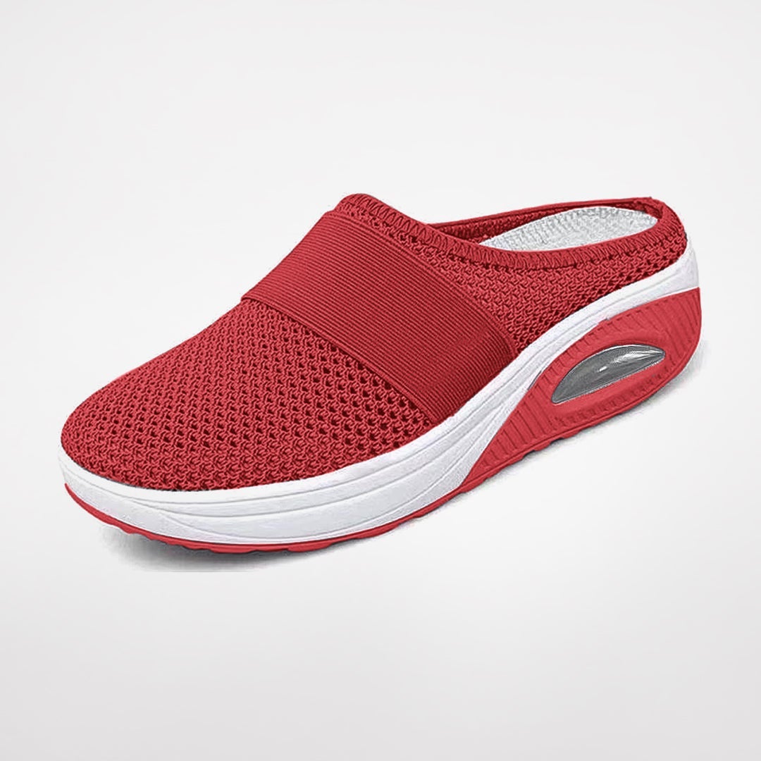 Orthopädische Damen Hausschuhe für Zuhause. Diese Freizeitschuhe sind bequem, leicht & haben eine Fußgewölbestütze.
