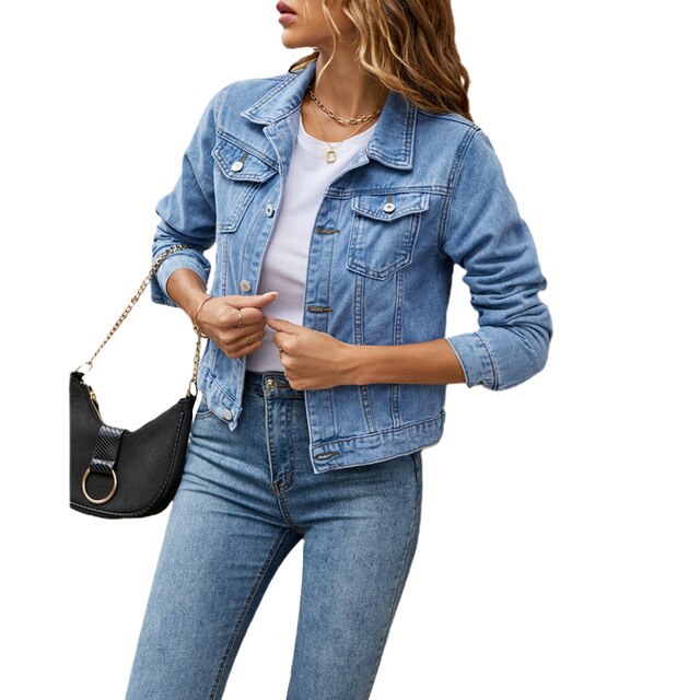 Stilvolle Damen Jacke, ideal als Oberbekleidung für Übergangszeiten im Frühling und Herbst. Casual Look.
