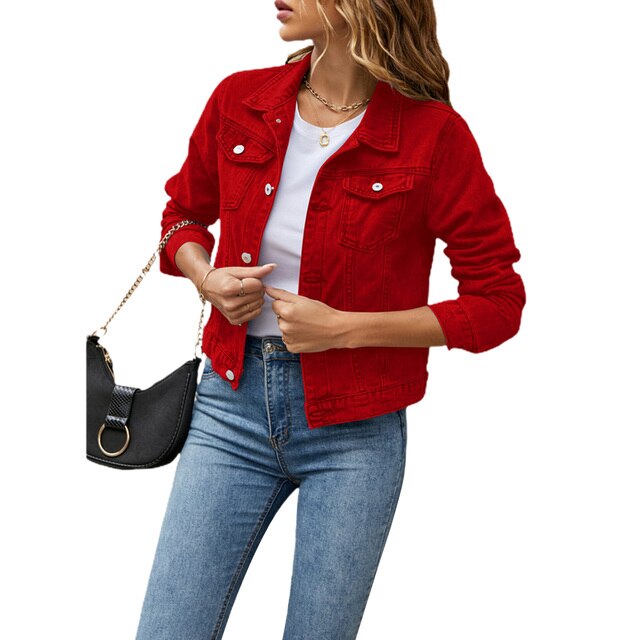Leichte Damen Frühjahrs- & Herbstjacke. Bequeme Oberbekleidung für kühle Tage, trendig und alltagstauglich.
