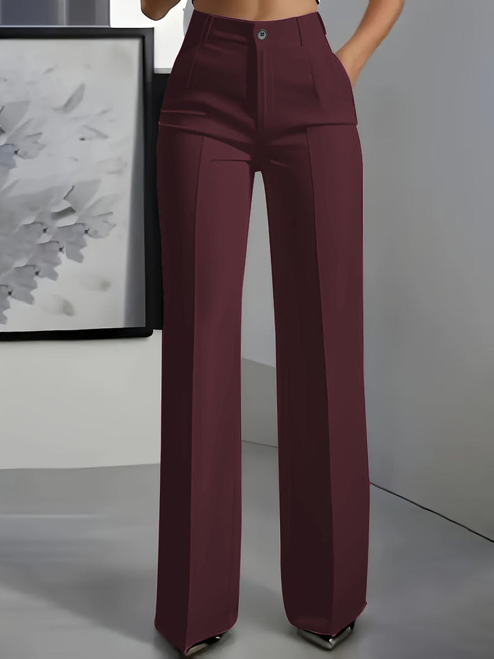 Hochgeschnittene Damenhose mit geradem Bein, kombiniert Eleganz, Komfort und vielseitigen Stil.