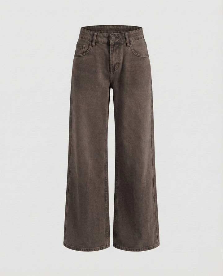 Komfortable Damenjeans, gerader Schnitt, niedriger Bund. Ideal für aktive Freizeitmode und Casual-Tage.