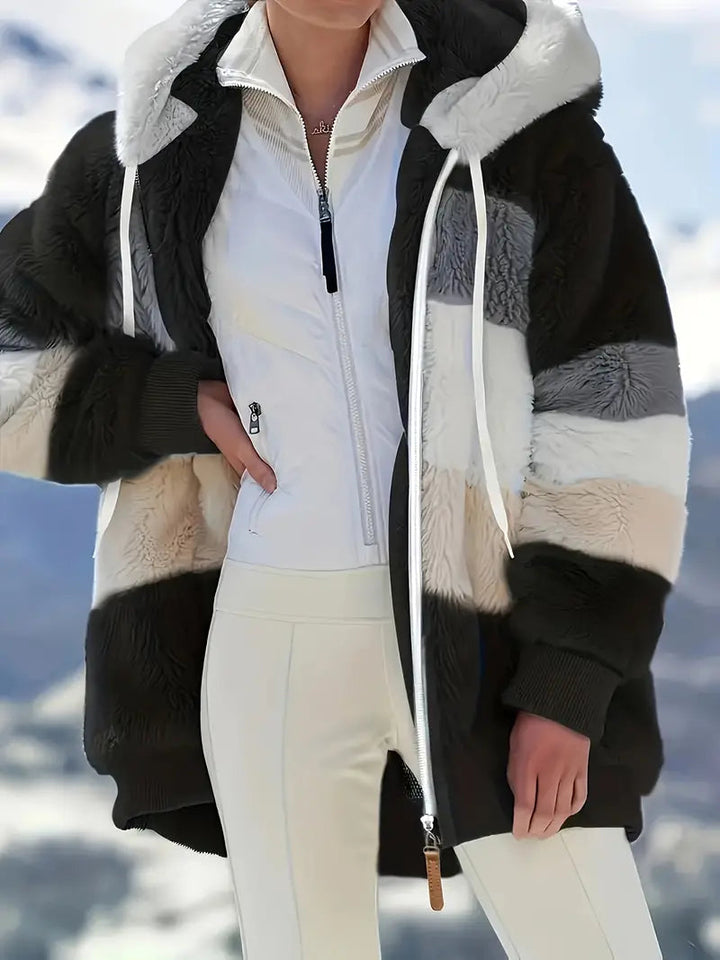 Kuschelige Damen Freizeitjacke, Kapuzenjacke Midlänge, optimal für den Winter.