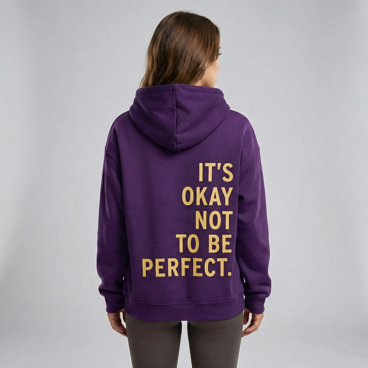Damen Kapuzenpullover Charlie, Regular Fit, mit klarem Statement-Print, komfortabel und schick.