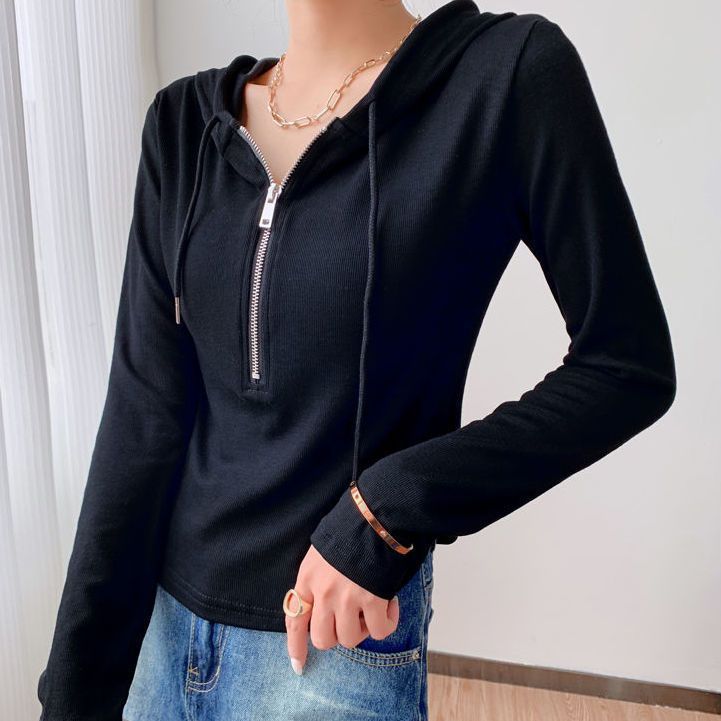 Eleganter Damen Hoodie mit Reißverschluss, komfortables Kapuzenshirt in lässigem Design.