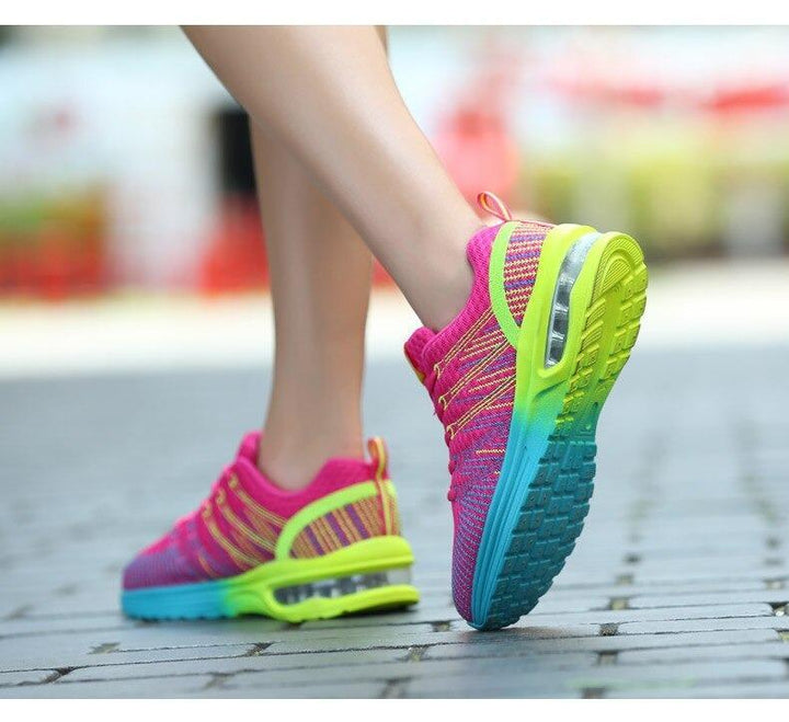 Elegante und bequeme Damenschuhe, ideal als Sommerschuhe und für lange Spaziergänge.
