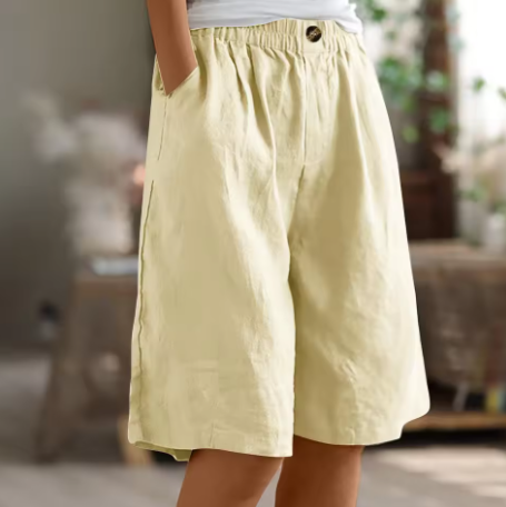 Modische Damen Shorts mit weichem Stoff für ultimativen Komfort und stilvolle Freizeitoutfits.