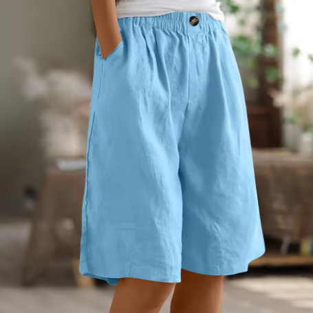 Damen Sommer Shorts mit lockerem Schnitt, atmungsaktiv und perfekt für warme Tage.