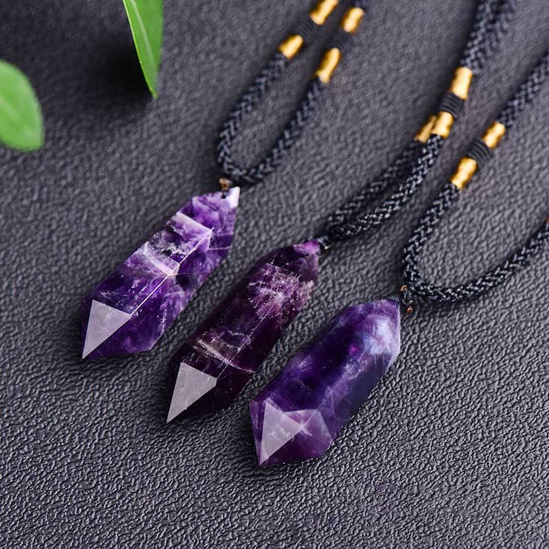 Hexagon Damenkette Lyra aus Rauchquarz. Naturstein für Ruhe & Erdung.