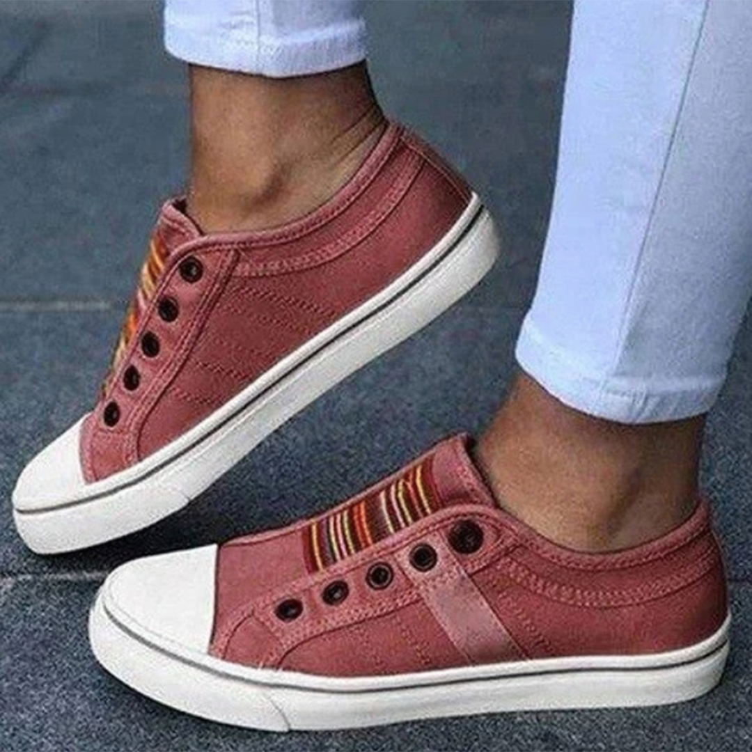 Stilvolle Damen Slip-On Turnschuhe, atmungsaktiv und leicht, perfekt für urbanen Lifestyle.