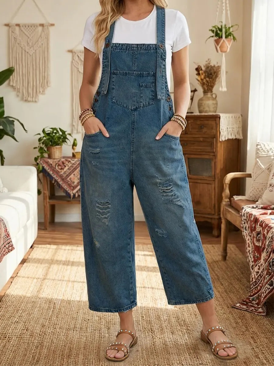 Damen Latzhose im Vintage-Look, locker sitzend und bequem, ideal für lässige Freizeitmode.
