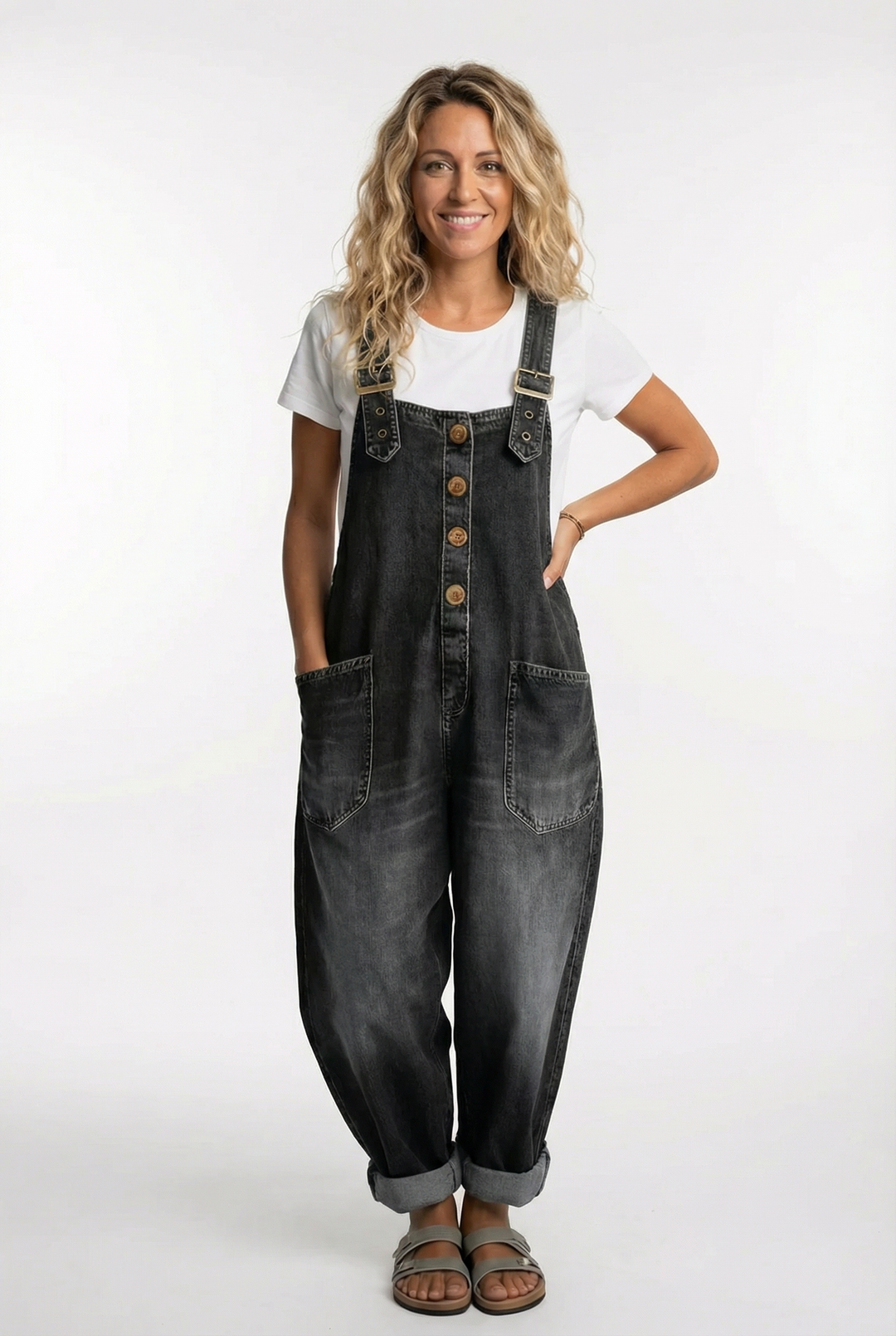 Vielseitiger Damen Overall, zeitlos und bequem, perfekt für Freizeit und Alltag.